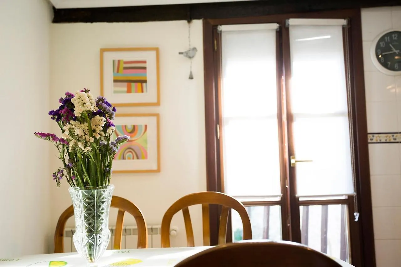 Apartamento Txoriak - Basquenjoy Hondarribia