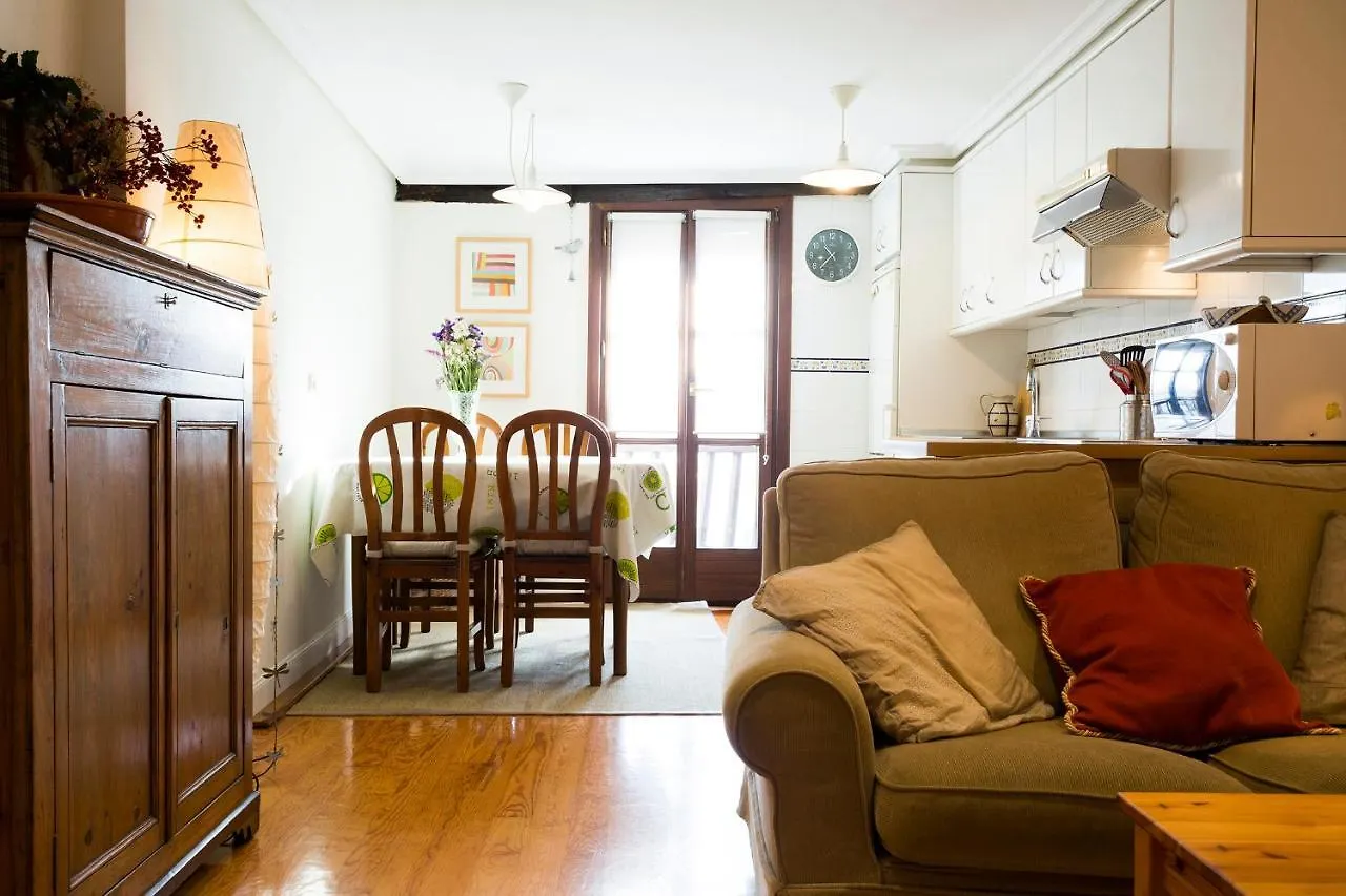 Apartamento Txoriak - Basquenjoy Hondarribia